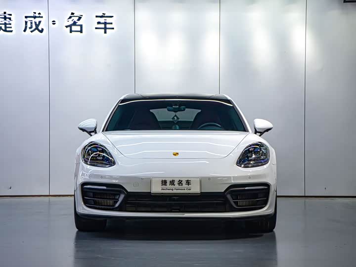 Фото 2 - Porsche Panamera