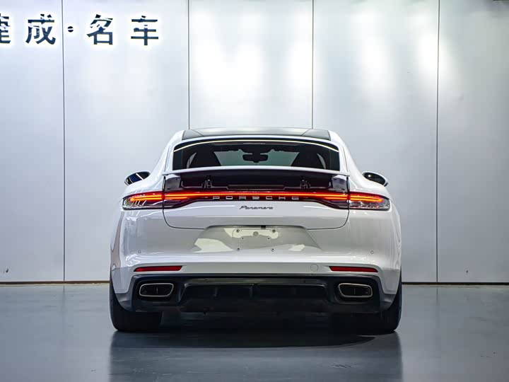 Фото 4 - Porsche Panamera