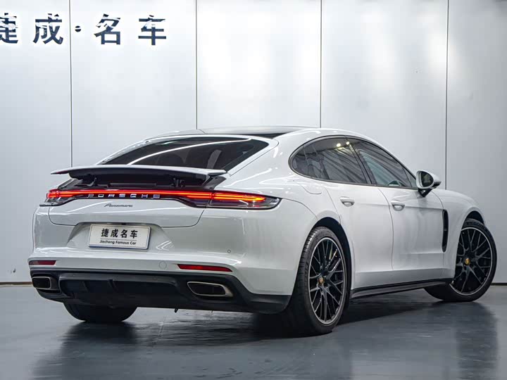 Фото 5 - Porsche Panamera