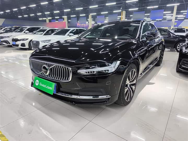 Фото 2 - Volvo S90
