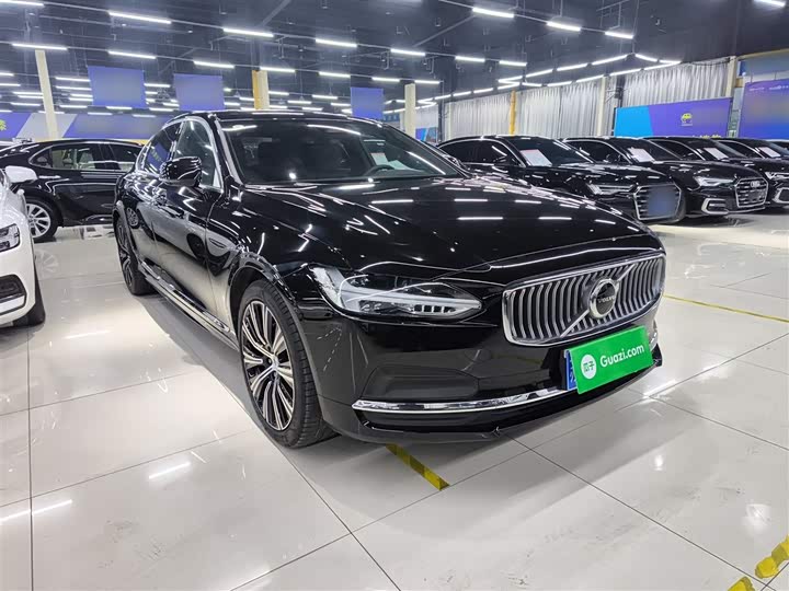 Фото 4 - Volvo S90