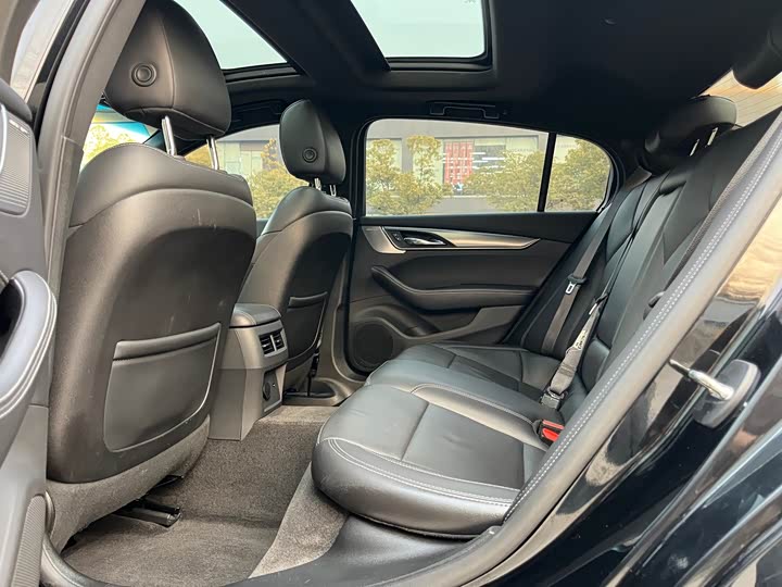 Фото 8 - Cadillac CT5