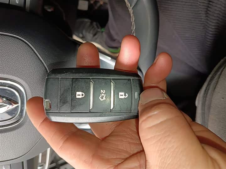 Фото 9 - Changan Raeton CC