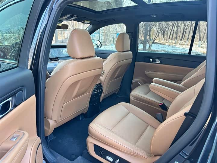 Фото 8 - LiXiang One