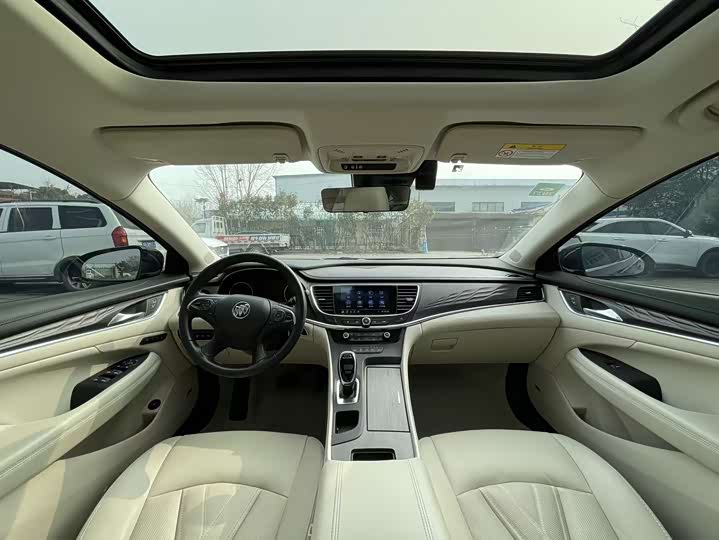 Фото 9 - Buick LaCrosse