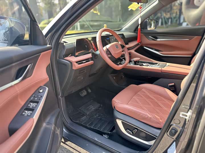 Фото 8 - Changan CS75 Plus