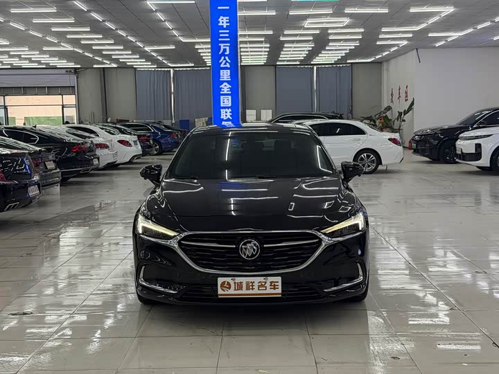 Фото 2 - Buick LaCrosse