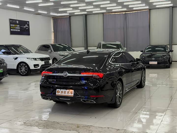 Фото 8 - Buick LaCrosse