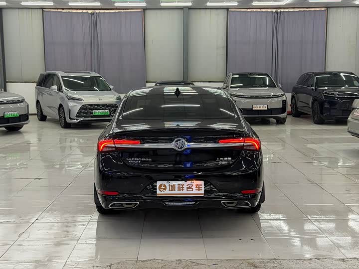 Фото 9 - Buick LaCrosse