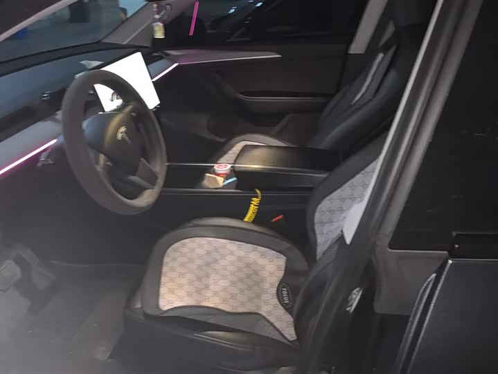 Фото 9 - Tesla Model Y