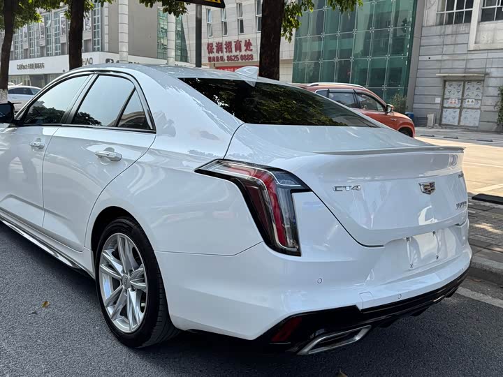 Фото 4 - Cadillac CT4