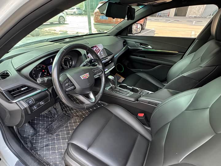 Фото 7 - Cadillac CT4