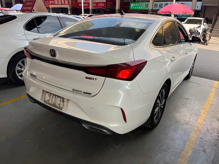 Фото 6 - Changan Eado Plus