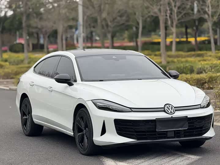 Фото 2 - Volkswagen Lamando L