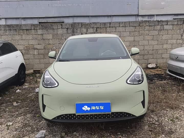 Фото 2 - Geely Galaxy Geome