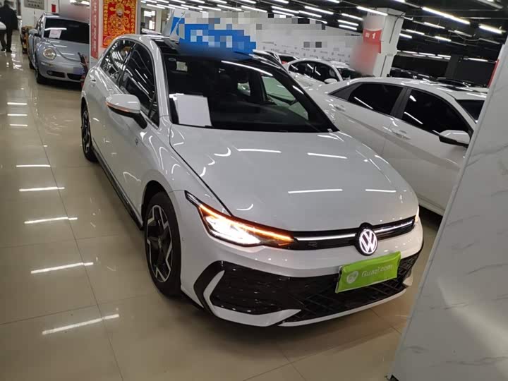 Фото 3 - Volkswagen Golf