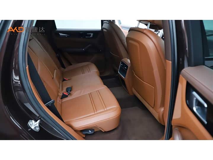 Фото 8 - Porsche Cayenne