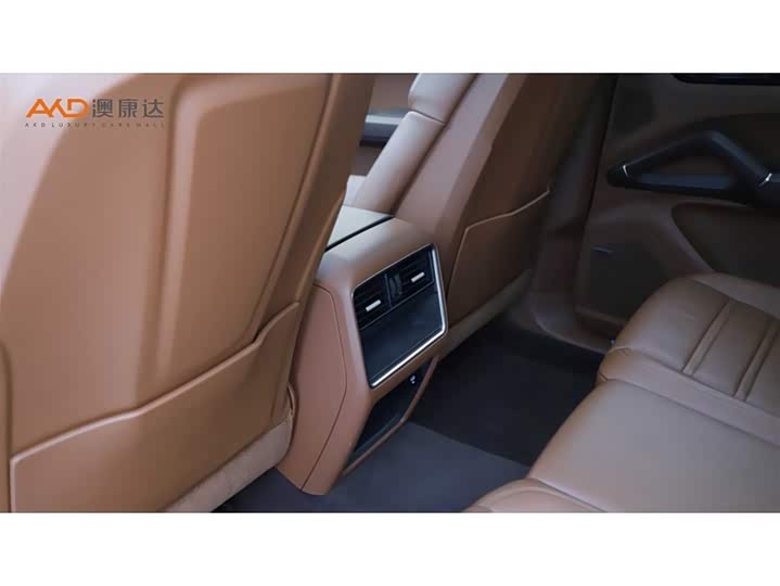 Фото 9 - Porsche Cayenne