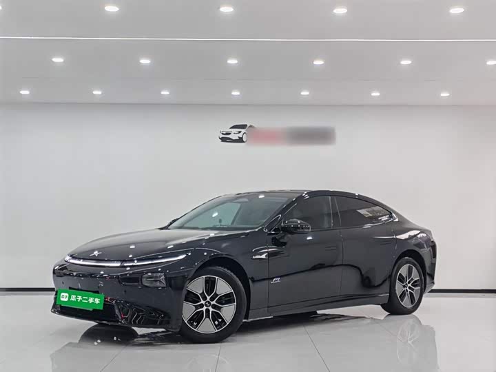 Фото 2 - XPeng P7