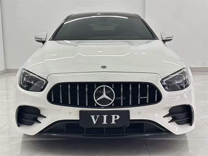 Фото 2 - Mercedes-Benz E-Class