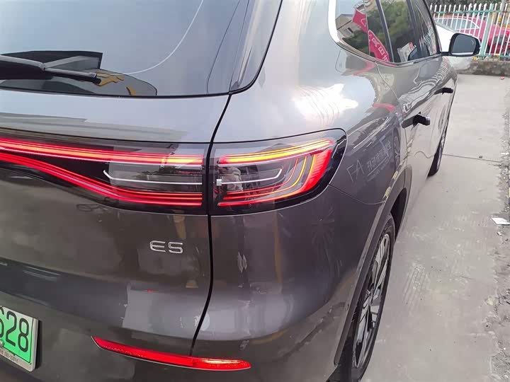 Фото 8 - Geely Galaxy E5