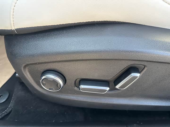 Фото 7 - Geely Galaxy L7