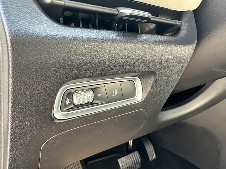 Фото 8 - Geely Galaxy L7