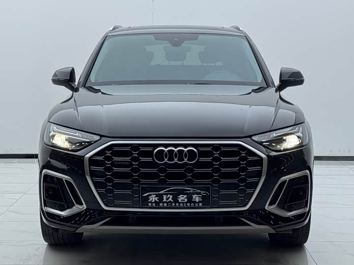 Фото 4 - Audi Q5L