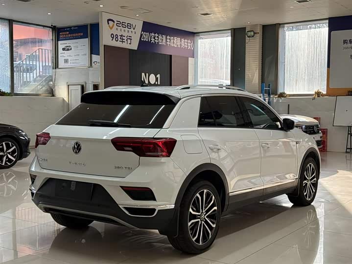 Фото 4 - Volkswagen T-Roc