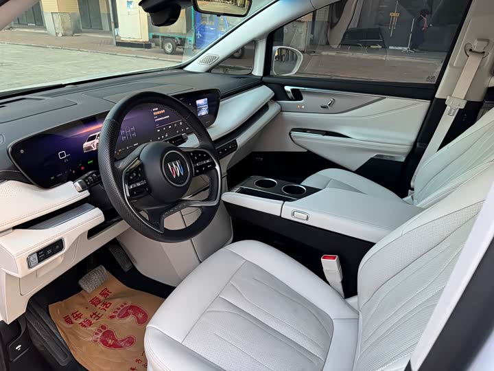 Фото 4 - Buick GL8 Hybrid