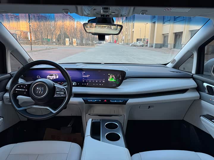 Фото 6 - Buick GL8 Hybrid