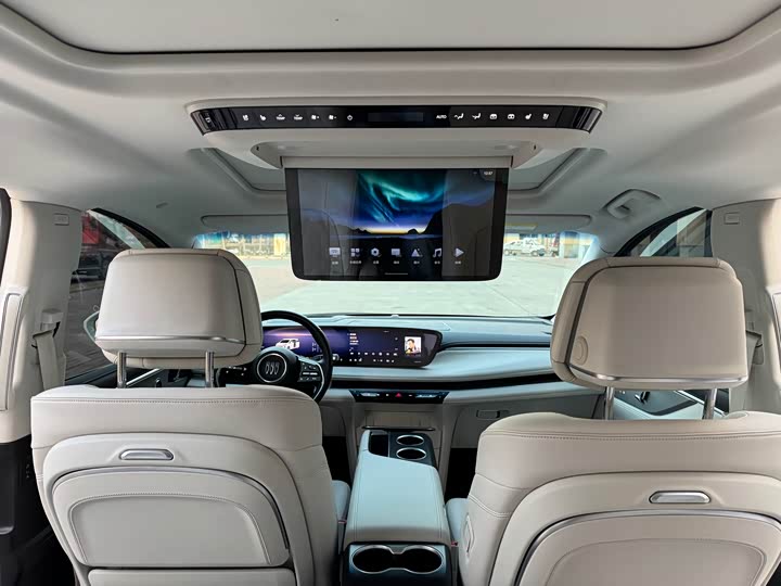 Фото 7 - Buick GL8 Hybrid