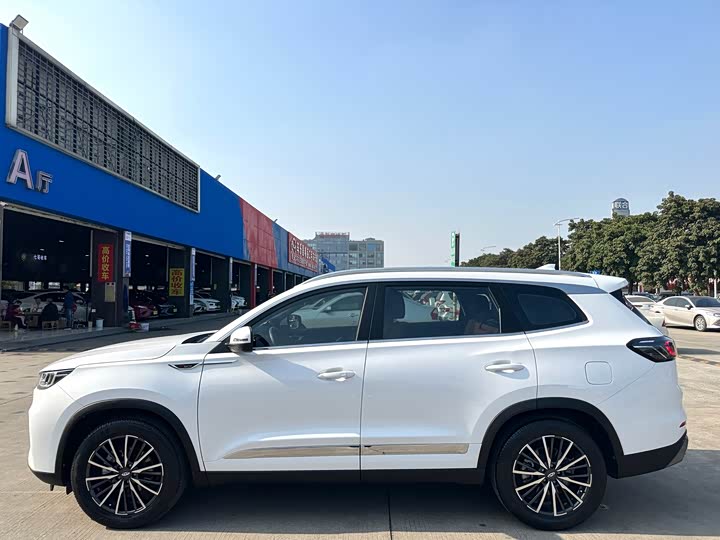 Фото 7 - Chery Tiggo 8 Plus