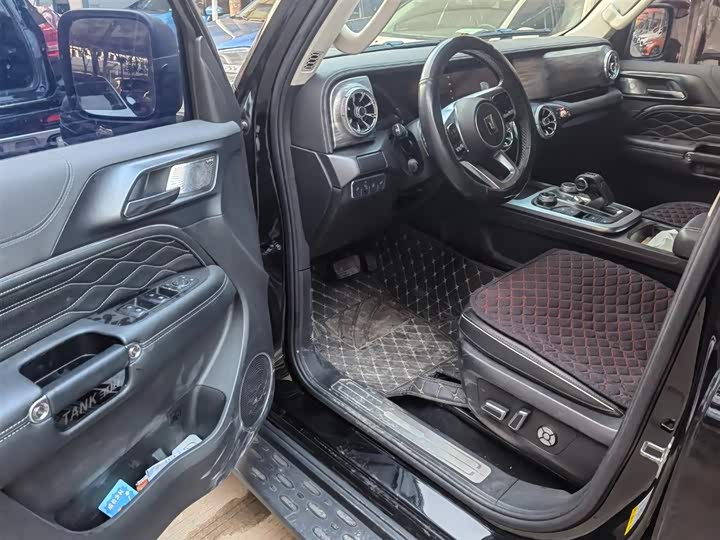 Фото 3 - Tank 300