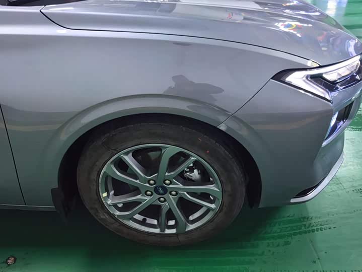 Фото 6 - Ford Mondeo