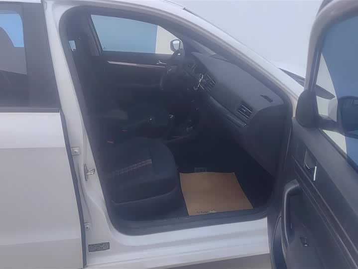 Фото 8 - Volkswagen Lavida