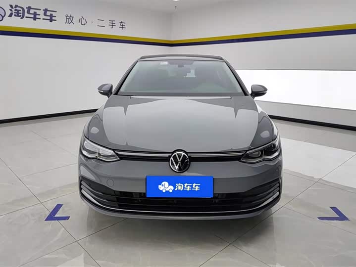 Фото 2 - Volkswagen Golf