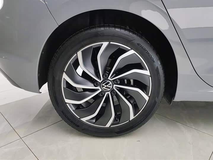 Фото 6 - Volkswagen Golf