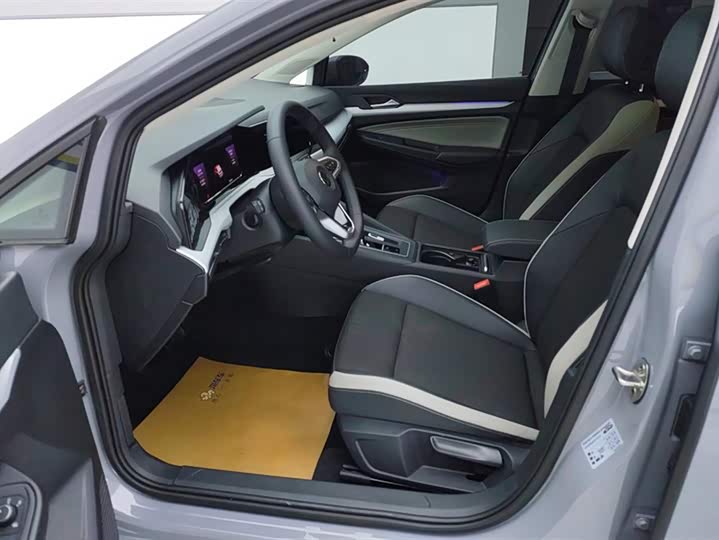 Фото 9 - Volkswagen Golf