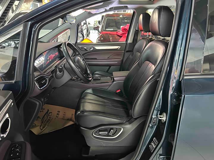 Фото 4 - GAC Trumpchi M6