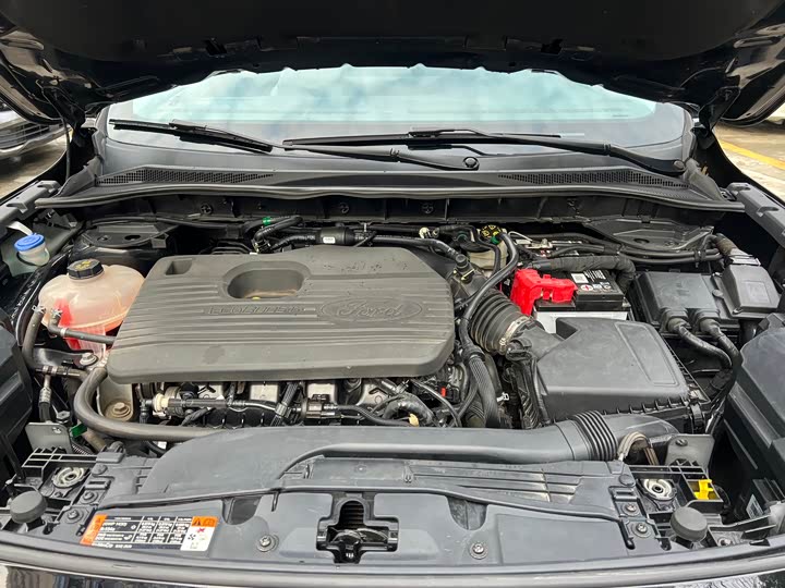 Фото 5 - Ford Escape