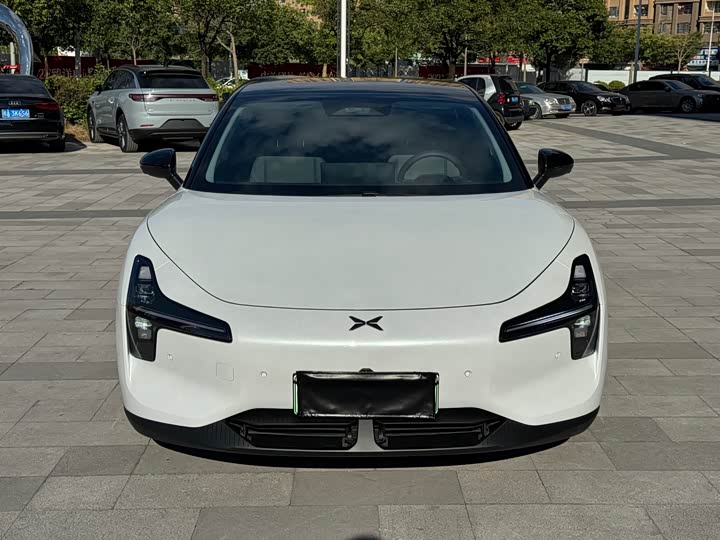Фото 2 - XPeng Mona M03