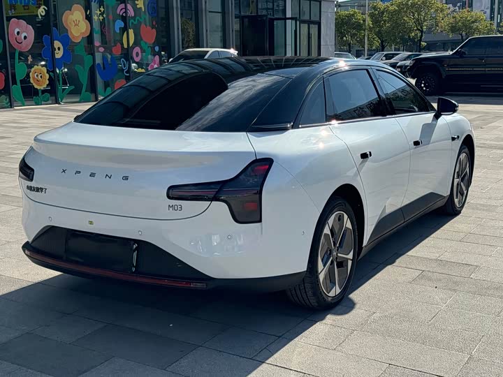 Фото 4 - XPeng Mona M03