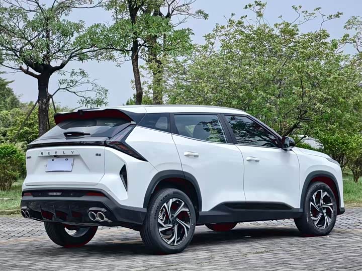 Фото 6 - Geely Atlas