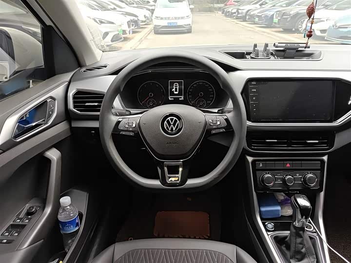 Фото 3 - Volkswagen T-Cross