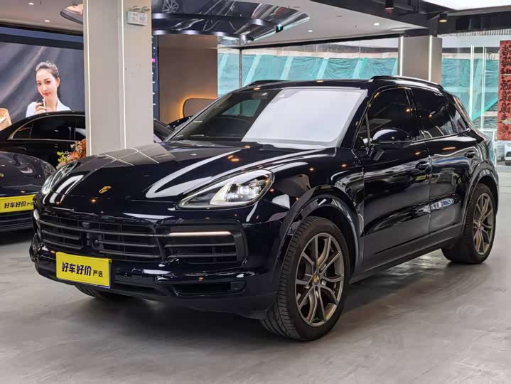 Фото 1 - Porsche Cayenne