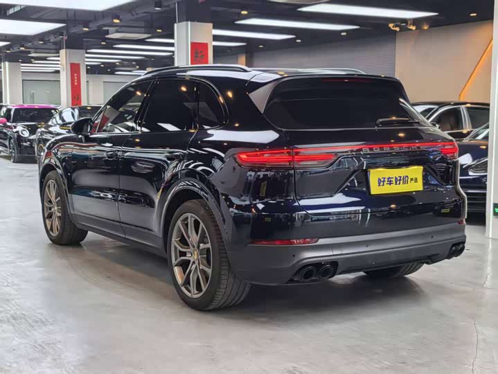 Фото 5 - Porsche Cayenne