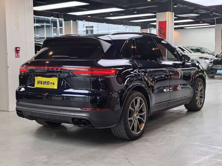 Фото 6 - Porsche Cayenne