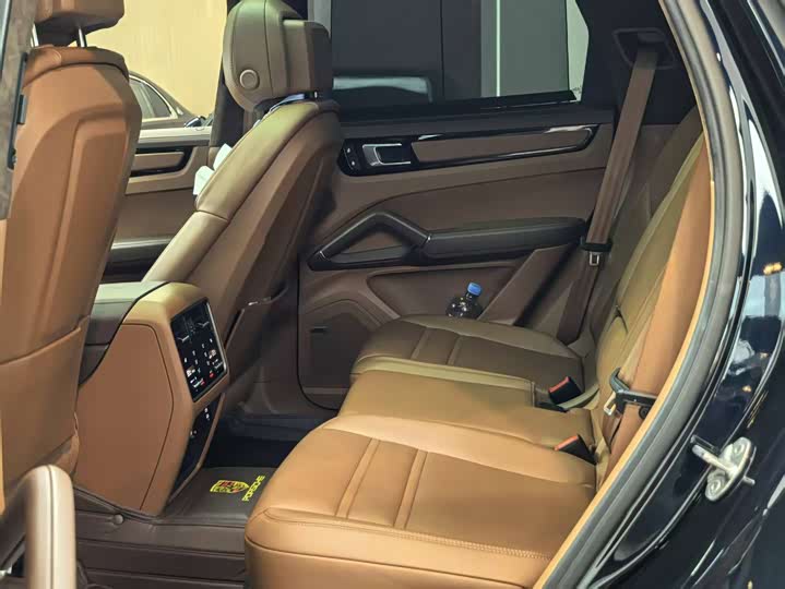 Фото 9 - Porsche Cayenne