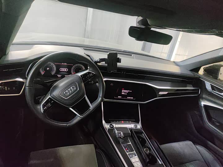 Фото 7 - Audi A6L